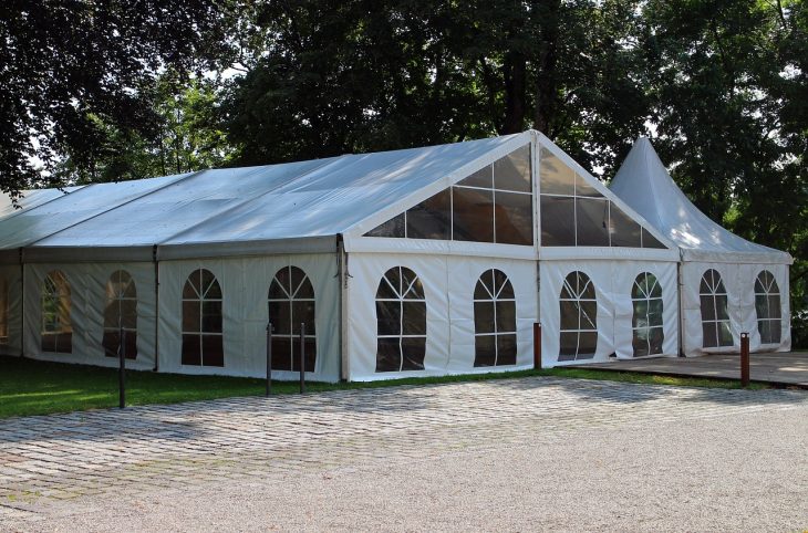 4 Considerations When Buying Tent Structures